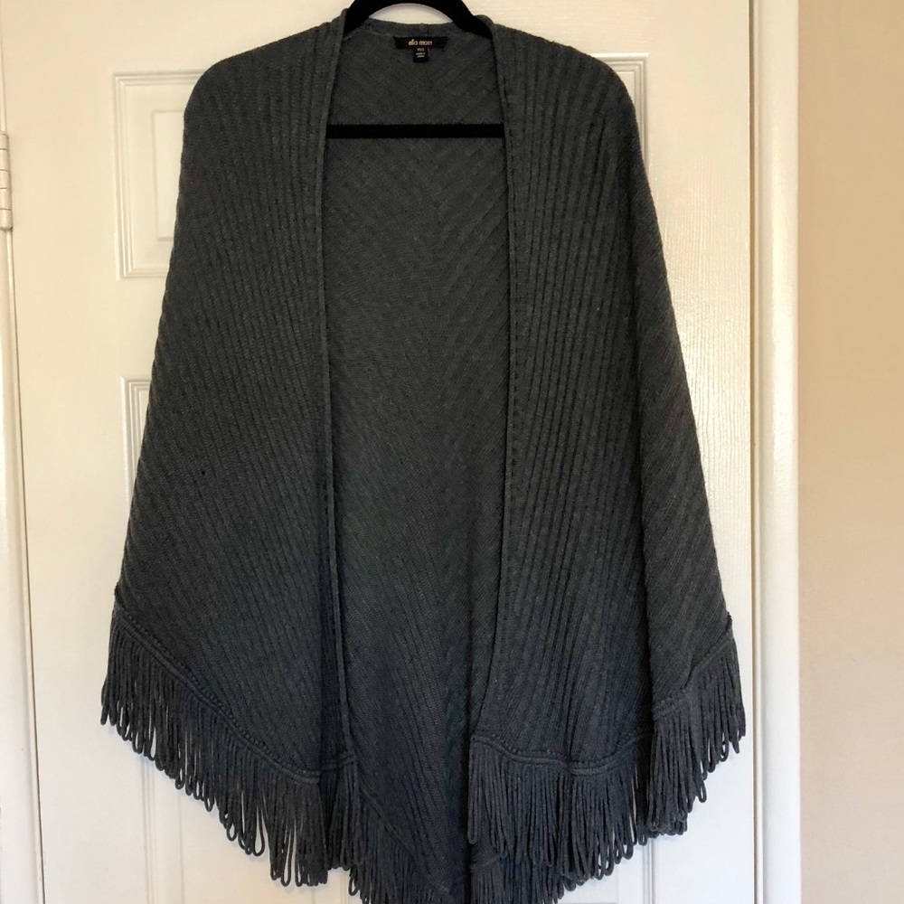 Ella Moss - Gray Fringe Sweater Cape XS/S